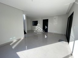 Sobrado de 3 quartos, 100m² no bairro Uberaba, em Curitiba | Eu Corretor
