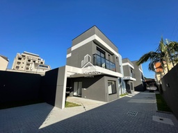 Sobrado de 3 quartos, 100m² no bairro Uberaba, em Curitiba | Eu Corretor