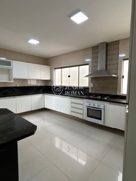 Sobrado de 3 quartos, no bairro Bandeirantes, em Barreiras | Eu Corretor