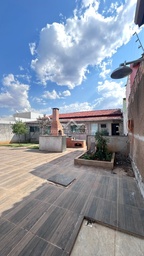 Casa de 230m² no bairro turista 2, em Caldas Novas | Eu Corretor