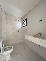 Sobrado de 3 quartos, 190m² no bairro Campo Comprido, em Curitiba | Eu Corretor