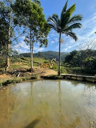 Fazenda/Sítios/Chácaras de 3 quartos, no bairro Moura, em Canelinha | Eu Corretor