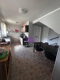 Sobrado de 3 quartos, 480m² no bairro Vila Torres, em Campo Largo | Eu Corretor