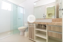 Apartamento de 4 quartos, no bairro Meia Praia, em Itapema | Eu Corretor