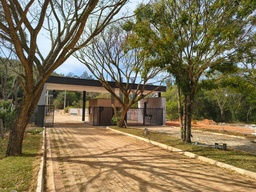 Lote/Terreno de 300m² no bairro Cachoeirinha, em Bom Jesus dos Perdões | Eu Corretor