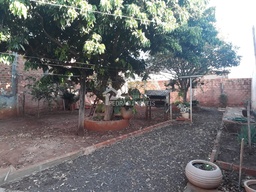 Lote/Terreno de 200m² no bairro Jardim Maria Luíza I, em Lençóis Paulista | Eu Corretor