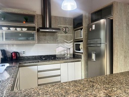 Casa de 4 quartos, no bairro Centro, em Porto Belo | Eu Corretor