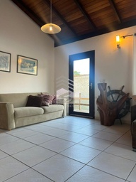 Casa de 4 quartos, no bairro Centro, em Porto Belo | Eu Corretor