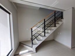 Sobrado de 3 quartos, no bairro Centro, em Porto Belo | Eu Corretor