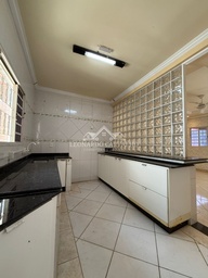 Casa de 3 quartos, no bairro jardim serrano, em Caldas Novas | Eu Corretor