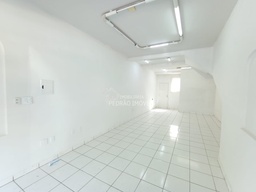 Loja / Salão / Ponto Comercial de 43m² no bairro Centro, em Lençóis Paulista | Eu Corretor