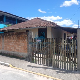 Casa de 3 quartos, no bairro Guaraguaçu, em Pontal do Paraná | Eu Corretor