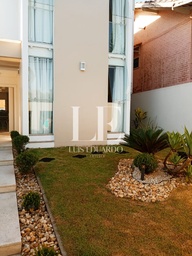 Casa de 4 quartos, no bairro Centro, em Balneário Piçarras | Eu Corretor