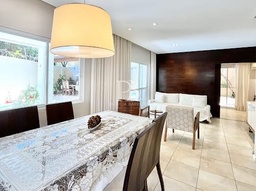 Casa de 4 quartos, no bairro Piatã, em Salvador | Eu Corretor