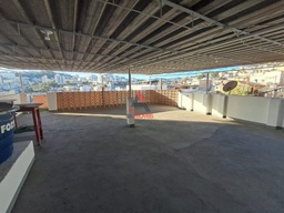 Casa de 2 quartos, no bairro Manoel Honório, em Juiz de Fora | Eu Corretor