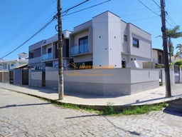 Geminado de 3 quartos, no bairro Itacorubi, em Florianópolis | Eu Corretor