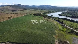 Fazenda/Sítios/Chácaras de 8 quartos, no bairro Centro, em Almenara | Eu Corretor