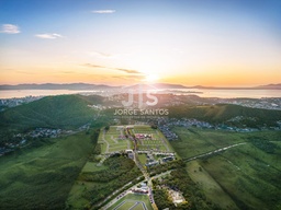 Lote/Terreno no bairro Potecas, em São José | Eu Corretor