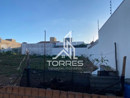 Lote/Terreno de 820m² no bairro Parque dos Flamboyant, em São Carlos | Eu Corretor