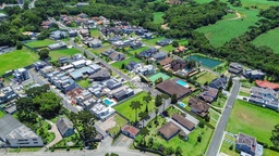 Lote/Terreno de no bairro São Gabriel, em Colombo | Eu Corretor