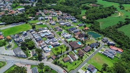 Lote/Terreno de no bairro São Gabriel, em Colombo | Eu Corretor