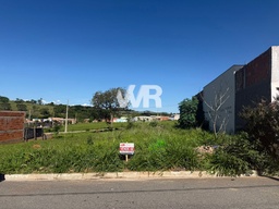 Lote/Terreno de 200m² no bairro Jardim Florença, em Passos | Eu Corretor