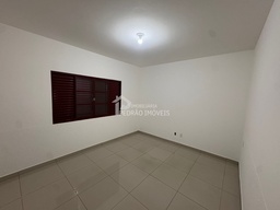 Casa de 3 quartos, 268m² no bairro Vila Antonieta II, em Lençóis Paulista | Eu Corretor