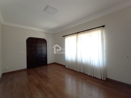 Casa de 3 quartos, 266m² no bairro Parque Residencial São José, em Lençóis Paulista | Eu Corretor