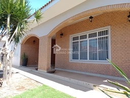 Casa de 3 quartos, 266m² no bairro Parque Residencial São José, em Lençóis Paulista | Eu Corretor