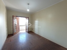 Casa de 4 quartos, 239m² no bairro Centro, em Lençóis Paulista | Eu Corretor