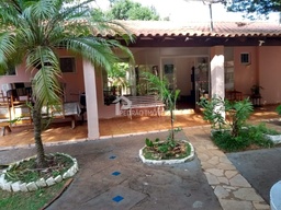 Fazenda/Sítios/Chácaras de 3 quartos, 200m² no bairro Chácaras Tia Emília, em Lençóis Paulista | Eu Corretor