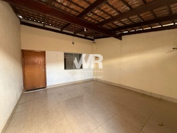 Casa de 2 quartos, no bairro Santa Luzia, em Passos | Eu Corretor