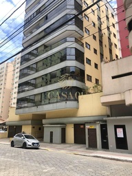 Apartamento de 3 quartos, no bairro Meia-praia, em Itapema | Eu Corretor