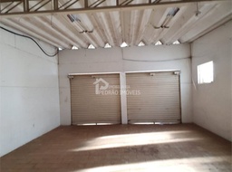 Loja / Salão / Ponto Comercial de 230m² no bairro Centro, em Botucatu | Eu Corretor