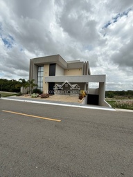 Casa de Condomínio de 3 quartos, 556m² no bairro DEL FIORE, em Caldas Novas | Eu Corretor