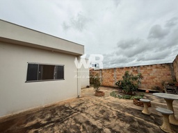 Casa de 3 quartos, 49m² no bairro Jardim Florença, em Passos | Eu Corretor