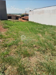 Lote/Terreno de 275m² no bairro Jardim Grajaú, em Lençóis Paulista | Eu Corretor