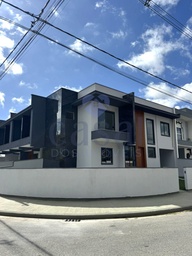 Sobrado de 3 quartos, 110m² no bairro Sertão do Maruim, em São José | Eu Corretor