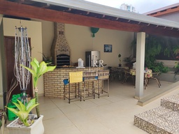 Casa de 4 quartos, 212m² no bairro Jardim Andrade, em Londrina | Eu Corretor