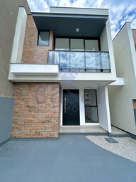 Sobrado de 3 quartos, 112m² no bairro Serraria, em São José | Eu Corretor