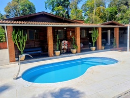 Fazenda/Sítios/Chácaras de 4 quartos, no bairro Alto da Serra (Mailasqui), em São Roque | Eu Corretor