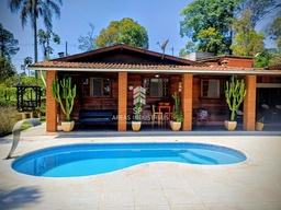 Fazenda/Sítios/Chácaras de 4 quartos, no bairro Alto da Serra (Mailasqui), em São Roque | Eu Corretor