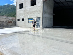 Galpão / Depósito / Armazém de 330m² no bairro Enseada, em São Sebastião | Eu Corretor