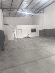 Galpão / Depósito / Armazém de 290m² no bairro Jardim Santa Júlia, em São José dos Campos | Eu Corretor