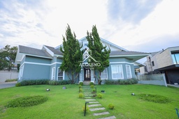 Casa de Condomínio de 7 quartos, 760m² no bairro São Gabriel, em Colombo | Eu Corretor