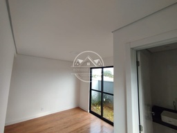 Apartamento de 3 quartos, no bairro Itacolomi, em Balneário Piçarras | Eu Corretor