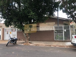 Casa de 3 quartos, no bairro Centro, em Tupã | Eu Corretor