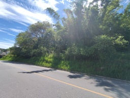 Lote/Terreno de no bairro Potecas, em São José | Eu Corretor