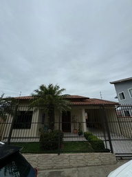 Casa de 3 quartos, 211m² no bairro Areias, em São José | Eu Corretor