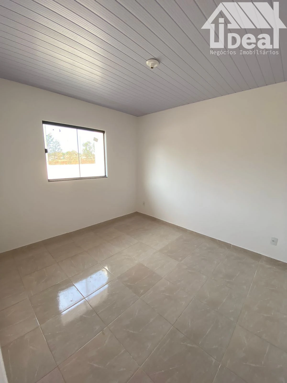 Casa de 2 quartos, 50m² no bairro Cará-Cará, em Ponta Grossa | Eu Corretor